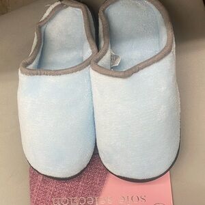Sole selection girls slippers